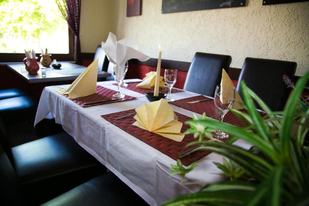 Hotel Erzhausener Hof Екстер'єр фото